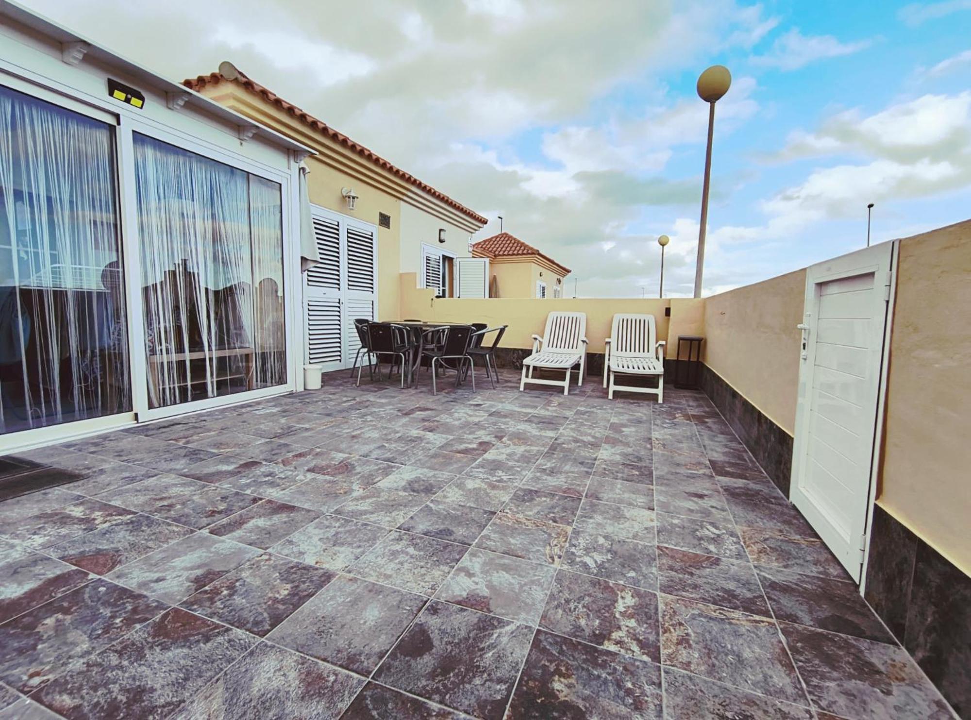 Brisa Marina - Vista Golf 2 - Wifi - Swimming Pool Villa Caleta De Fuste Exterior photo
